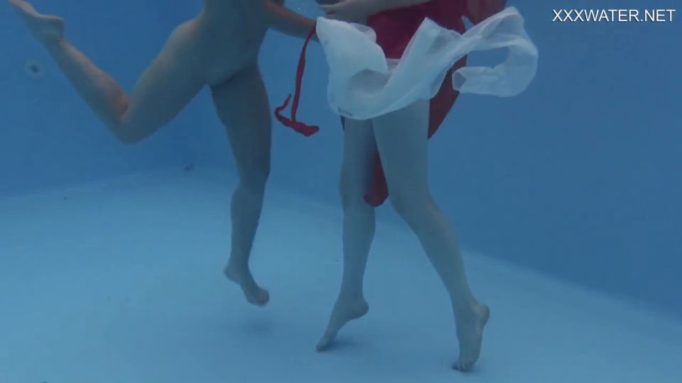 Lesbian Girls Girlfriends enjoy swimming naked together