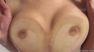 adult video clip 29 nose fetish porn Gina Valentina Soles on Glass - Wed, Jan 20th, 2016, foot on feet porn-9