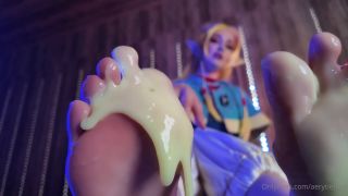 Aery Tiefling Cheese On Elf Girl s Feet JOI Onlyfans (Fetish porn)-5