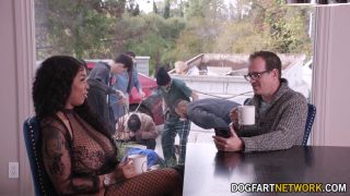 Ebony Babe Paris The Muse Gives Her Mouth To 10 Cocks.-1