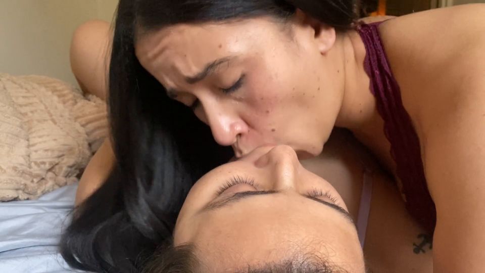 6242 I Suck A Lesbians Huge Tongue, She Fucks Me Deep In The ...