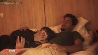 Mi hijastra se atraganta con mi pene accidentalmente-3