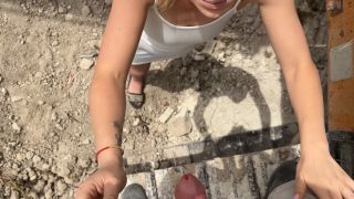 Emma Secret - Extrem riskanter Parkplatzfick 1080P - Mdh-0