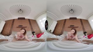 Kiss Patricia - Lucky Find - VirtualTaboo (UltraHD 2K 2021)-2