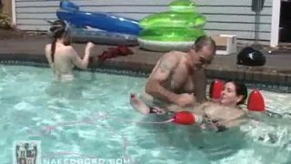 House of Gord19 11 29 Reyja - Rigid Cuff Pool Floaty Part I-9