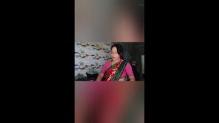 Sex Newly married Bhabhi seduce by bra seller in the home-4