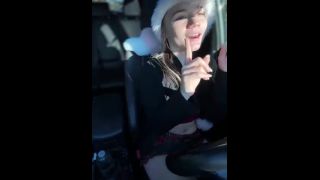 Dez Hansen MomComesFirst - Robbin Banx And Dez Hansen - Joining In Blowjob-5