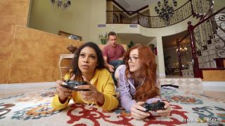 7199 Van Wylde, Jeni Angel, Madi Collins - Gamer Girl Threeso...-1