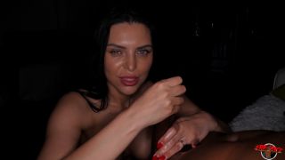Manyvids  Manyvids Many Vids - Freakytuk Busty Milf Kira Queen Handle Freakyt - Fetish -1