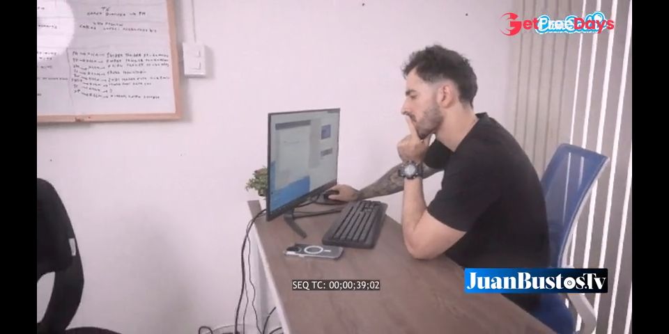 [GetFreeDays.com] Secretaria distraida MollySmithx folla duro con su jefe en pleno dia de trabajo  Juan Bustos OFFICE Sex Stream June 2023