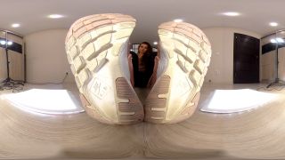 Under Giantess Soles – Althea – lets go jogging with me VR 3604K.-4