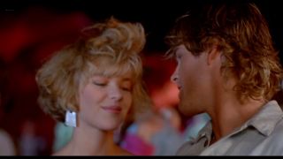 Susanna Hoffs & Dedee Pfeiffer in The Allnighter 1987 B-5