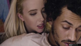 Samantha Rone Girl Go To A Night Club And Woke Up With A Homeless Man Behind (Euro sex)-1