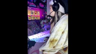 Brunette girls porn Mary Moody Teases in Exposed Collab Video Mary Moody-1