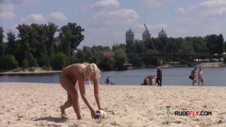 Curvy young nudist lets the sun kiss her  body-7