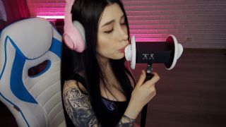 ASMR 3DIO EAR LICKING INCREDIBLY HOT. HONEY HAZE-7