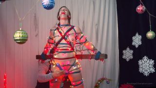 Elise Graves - Oh Christmas Tree! Sex Clip Video Porn Dow...-8