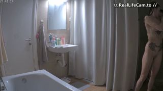 Voyeur Peek: Dasha & Sasha's Bathroom Blowjob & Sex SD 644P 2025-6