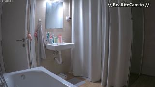 Voyeur Peek: Dasha & Sasha's Bathroom Blowjob & Sex SD 644P 2025-9
