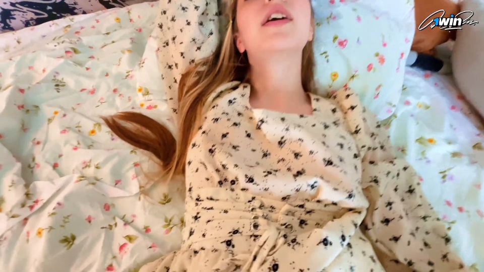 Video Horny Bitch Gets a Huge Cock With Cum In Her Mouth And Lets H...