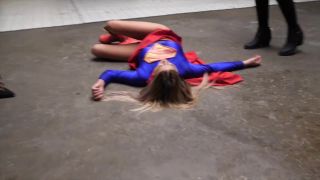 Supergirl gets her ass kicked by hot lesbians Sex Online ...-0
