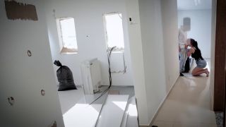 Married Housewife with architect. Husband working away.-5