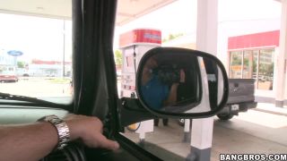 Lisa Ann-siterip's124[BangBros - BangBus] 2010 06 16 Pornstar Lisa Ann Rocks The Bangbus!! [1on1]-5