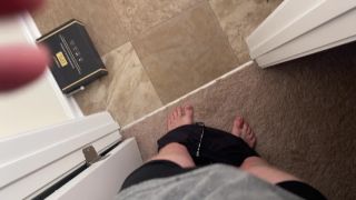 Caught My Step Sis Masturbating In Bath Tub And She Creamed All Over My Dick 1080p-0