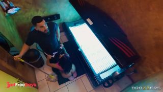 Janitor Caught The Nympho Thicc Slut Riding A Dildo In The Solarium-2