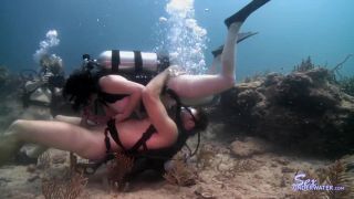 SexUnderwater e0488 2 Pops, One Drop (mp4)-6