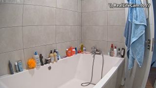 Hot 2025 Shower Sex! Savaira & Chilli's Dildo Showdown [SD 640P]-9