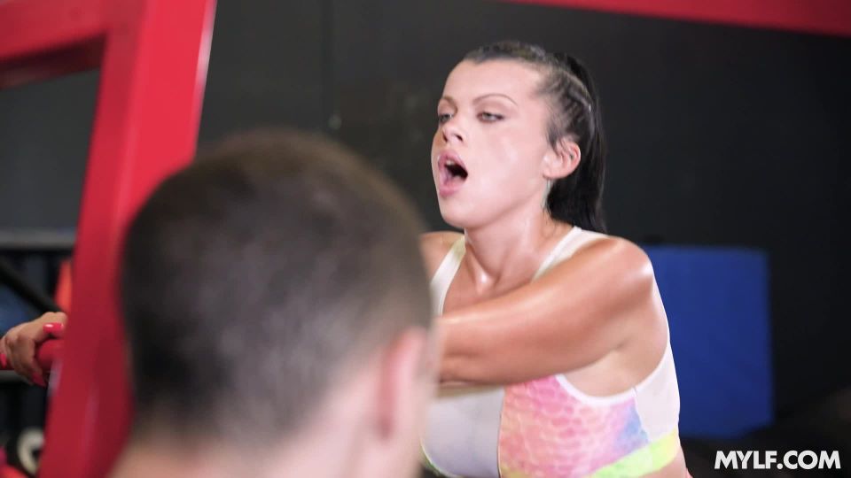 Nadia White Next Level Workout Blowjob!