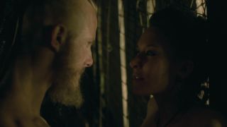 Ida Nielsen, Josefin Asplund – Vikings s04e18 (2017) HD 1080p!!!-6