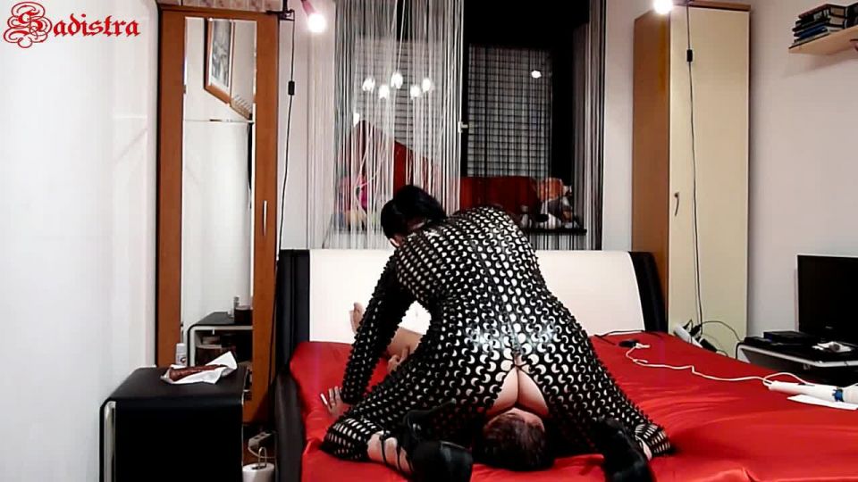 Steel cat claws facesitting pleasure Sex Online Porn FullHD