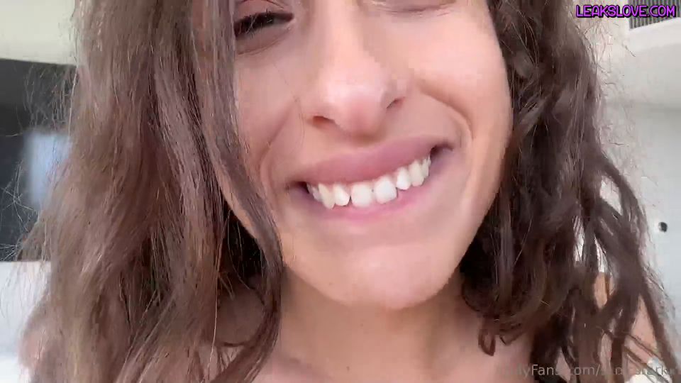 Scarlett Page Scarlett Page – Bubble Butt Step Step Sister Gets Anal Creampie  Blowjob Porn