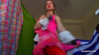 Goddess Vanessa - Horny GROWING GIANTESS Feet (Fetish porn)-5
