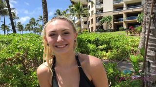 Atk girlfriends with chloe temple in bts of chloe in la and maui-2