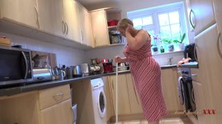 Spying on Step-Mom Star in the Kitchen Gets Your Cock Sucked Milf!-1