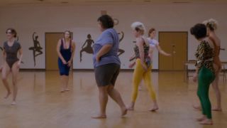 Alison Brie, Betty Gilpin, Jackie Tohn, Kate Nash - Glow s03e03 2019 ...-3