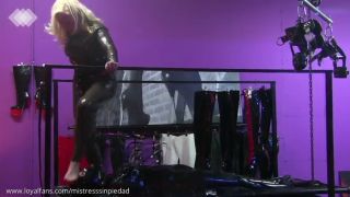 Full Latex For My Slut And Me At The Vacbed Mistress Sinpiedad (Femdom porn)-7