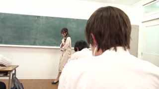A woman possessed by exposure, gangbang, and bukkake desires (Group sex porn) Ichika Matsumoto-9
