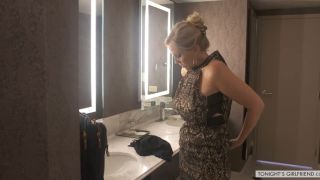 Cumshot Julia Ann-9