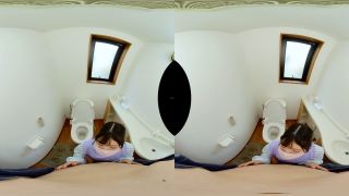 URVRSP-321 【VR】【フリースタイルVR】健気で優しい新人介護士はメンケアにも寄り添ってくれる癒しの天使 えなさん-5
