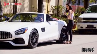 Melody Foxx Gets Fucked By A Rich Goy On The Street-3