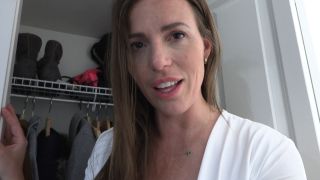 yogabella Aunty's Quickie In the Closet-1