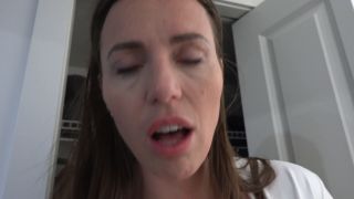 yogabella Aunty's Quickie In the Closet-5
