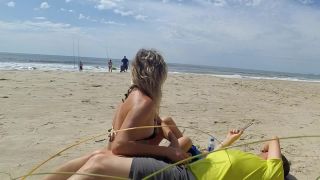 54REALAMATEURPUBLICHANDJOBRISKYONTHEBEACHPEOP-5