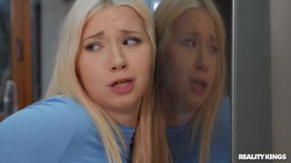 Roxy Risingstar - Take A Bite 18.03.2020 . - 18.03.2020-2