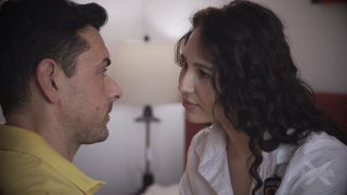 Liz Jordan Rockstar: Behind the Scenes of Her Explosive Care-2