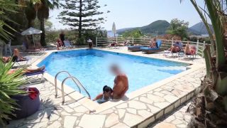 Alexandra-Wett - Publik - Dreist - Mitten im Hotelpool gefickt-3